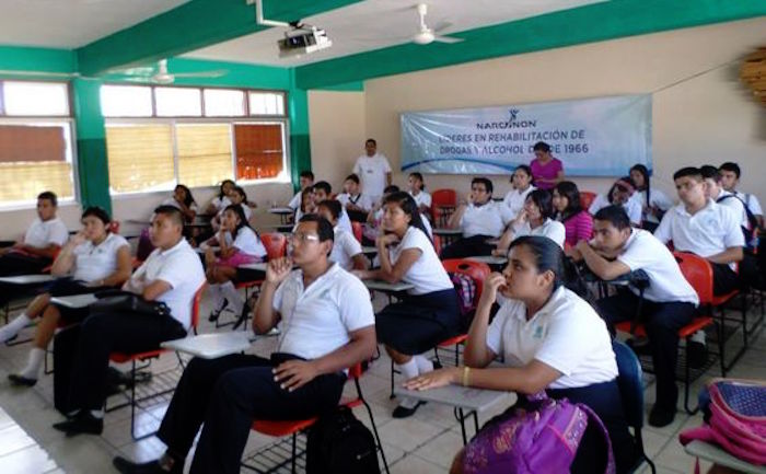 Students in Cancun learning the Narconon view on drug addiction